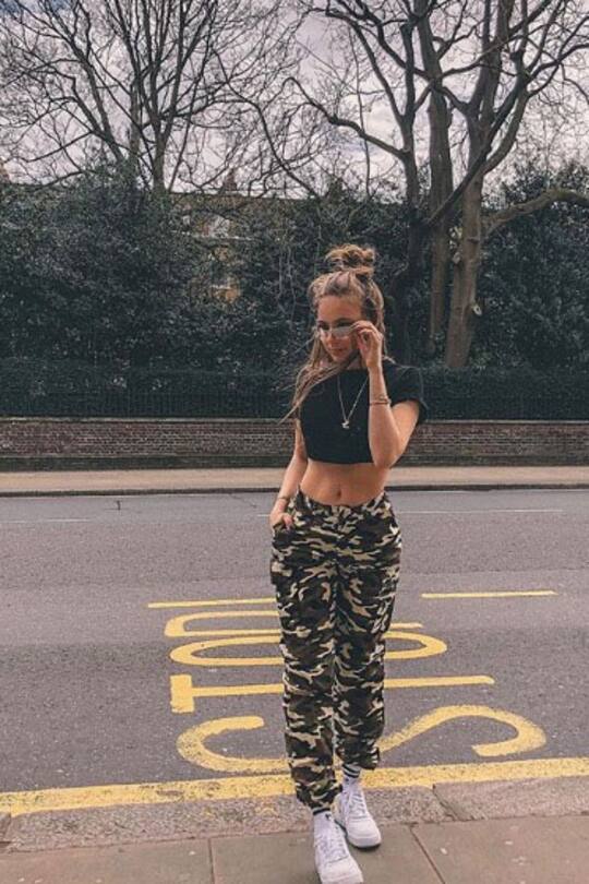 Xenia Tchoumi Street Styles