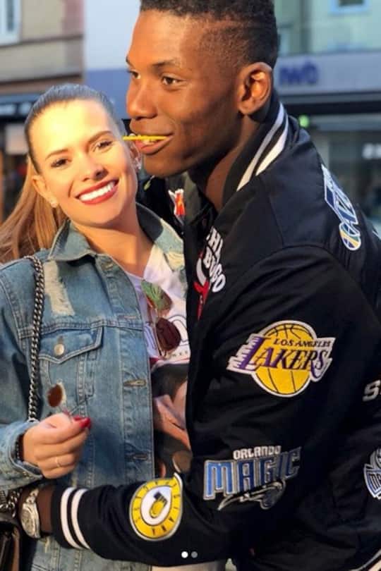 Breel Embolo Baby Freundin Naomi