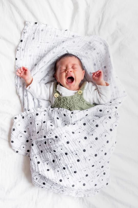 Familie Anna & Jérôme Dettwiler mit Yuma (2J.) und Mattea (1.5Mte), 2021