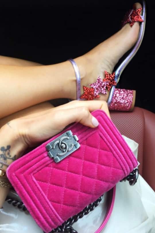 instatrends backseat-selfie