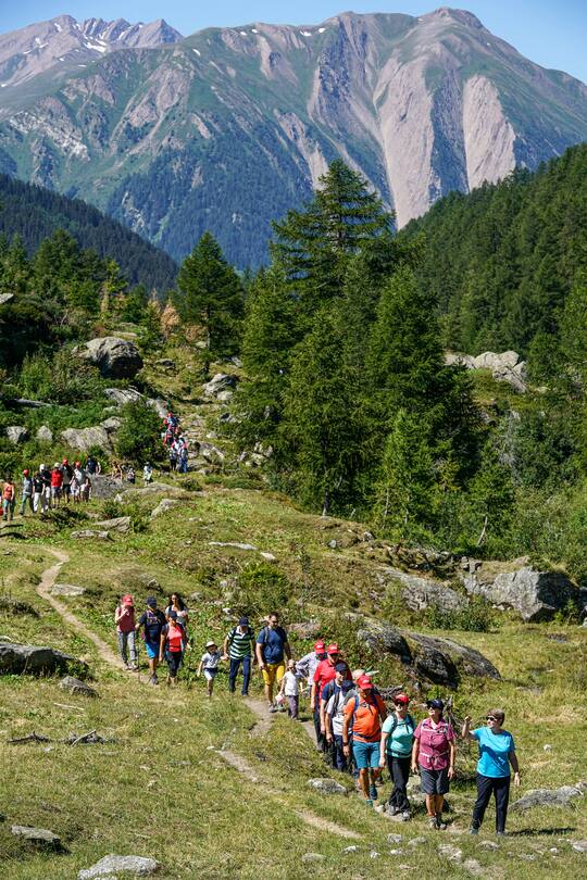 Viola Amherd, Wanderung, 2020