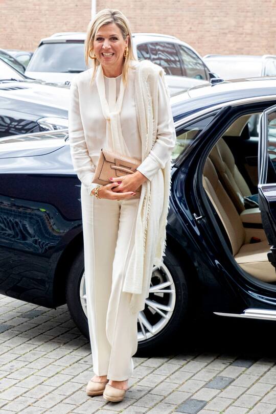 NIJMEGEN, NETHERLANDS - JUNE 04: Queen Maxima of The Netherlands visits Jumbo supermarket to speak with employees about their work during the coronavirus crisis on June 04, 2020 in Nijmegen, Netherlands. (Photo by Patrick van Katwijk/BSR Agency/Getty Images)