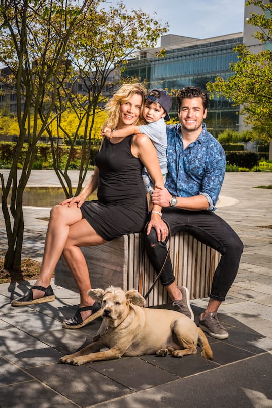 17.04.2020 Mimi und Rafa Erwarten Ihr Zweites Kind. Es Posierten Mirjam Jäger Raphael Beutl mit Sohn Louie und Hund Benji (?)Mirjam «Mimi» Jäger ist im fünften Monat schwanger. Wir sind das erste Medium, das davon weiss. Sofern kein anderes Medium es leakt, planen wir es zeitgleich im Print und Online zu bringen am 24. April 2020Zürich (ZH)