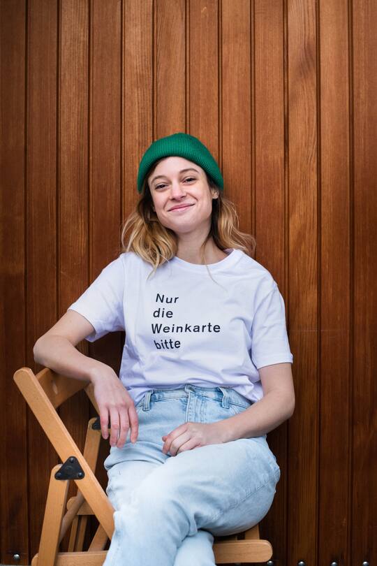 Lara Stoll, Slam-Poetin, Filmemacherin, Schauspielerin und Autorin, Gewinnerin Salzburger Stier, 2. Dezember 2020, Zürich