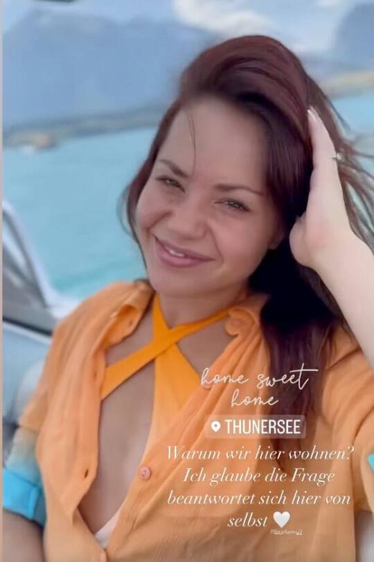 Auch Christina Luft ist happy auf dem See.