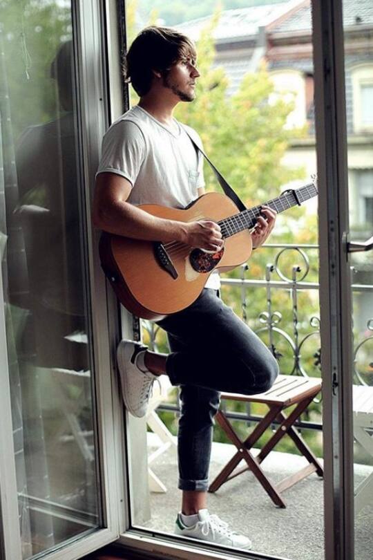 Instagram Damian Lynn Music