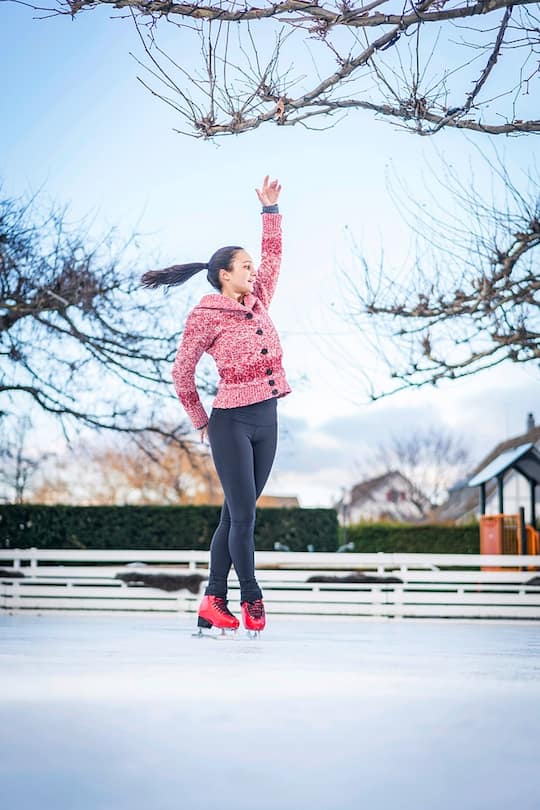 Sarah Meier bei der Eisbahn