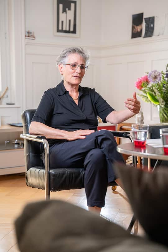 Foto: Joseph Khakshouri, 01.06.2025Interview mit Historikerin Shelley Berlowitz, bei Ihr zuhause in ZürichZürich (ZH)