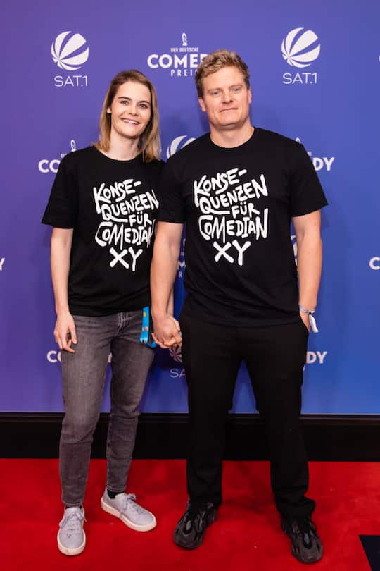 COLOGNE, GERMANY - OCTOBER 01: Hazel Brugger and Thomas Spitzer attends the 25th annual German Comedy Awards (Der Deutsche Comedypreis) on October 01, 2021 in Cologne, Germany. (Photo by Joshua Sammer/Getty Images)