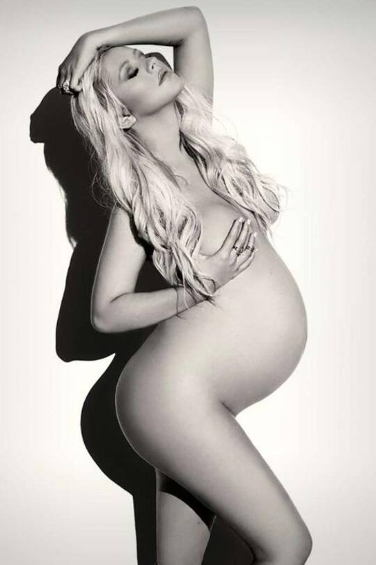 Babybauch Christina Aguilera schwanger
