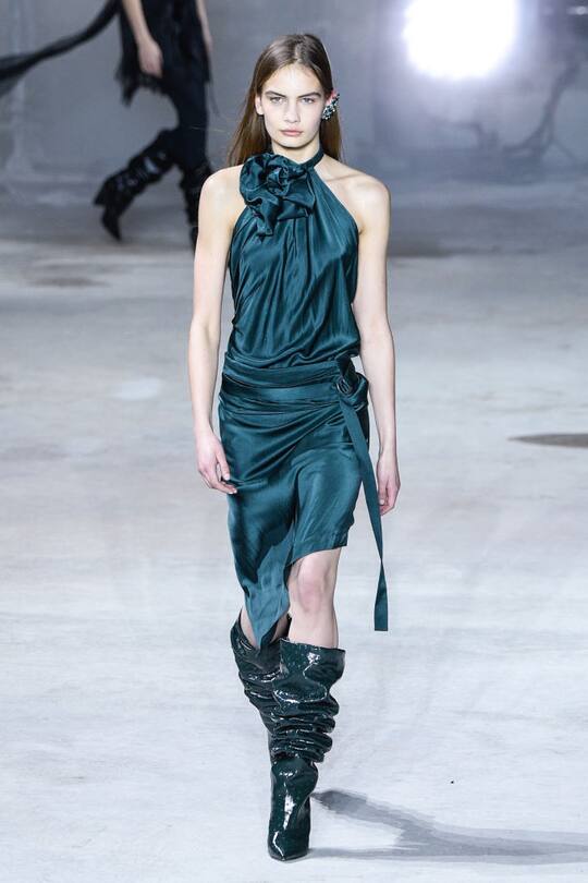 Nina Marker auf den Frühjahr/Sommer 2018 Shows