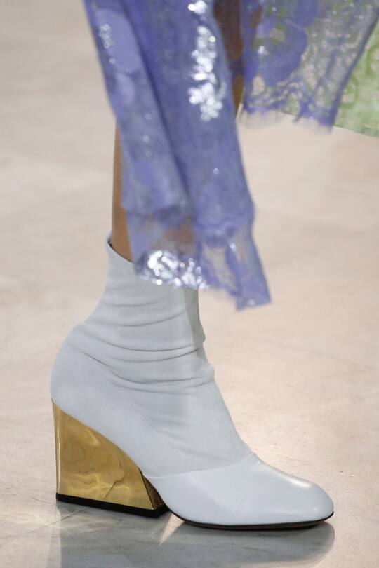 Schuhe gesehen auf den Catwalks an der Fashion Week London im September 2017