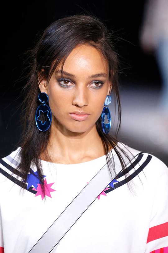 Schmuck gesehen auf den Catwalks der Fashion Week London im September 2017