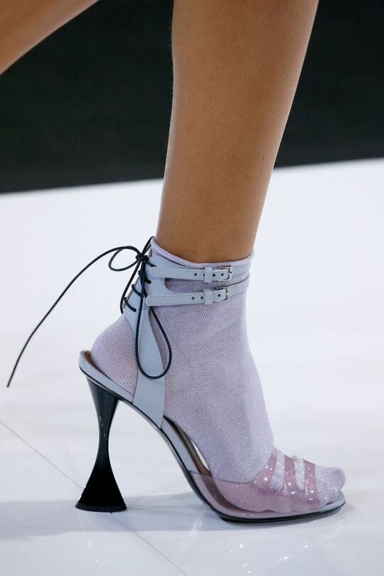 Schuhe gesehen auf den Catwalks an der Fashion Week London im September 2017