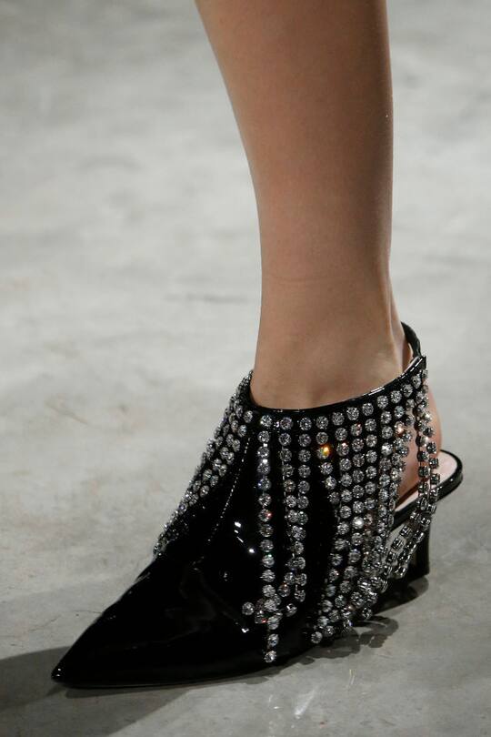 Schuhe gesehen auf den Catwalks an der Fashion Week London im September 2017