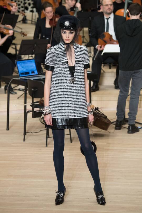 Runway-Bild der Métiers d'Art-Show 2017/2018 von Chanel