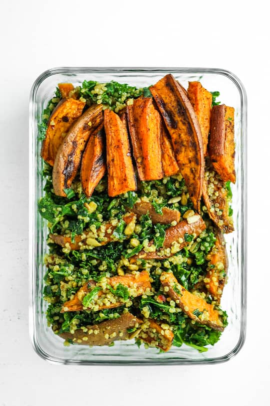 Süsskartoffel-Grünkohl-Quinoa-Salat