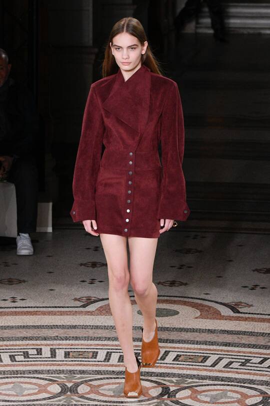 Nina Marker auf den Frühjahr/Sommer 2018 Shows