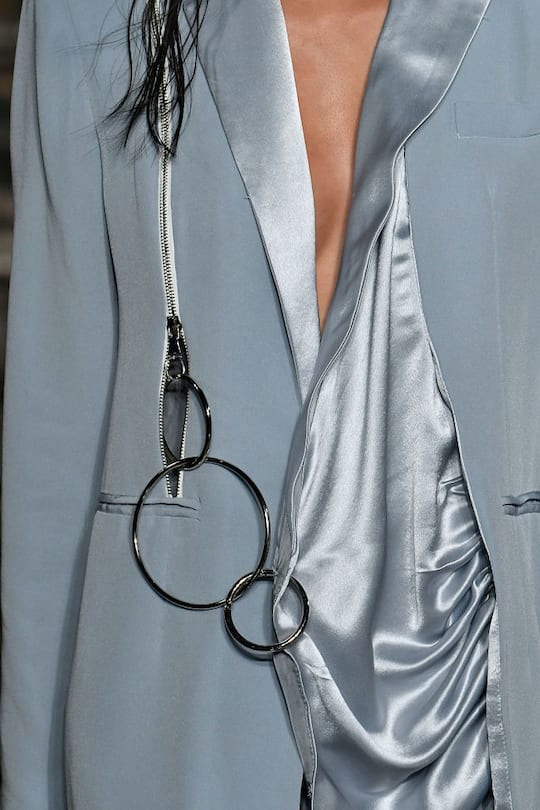 Schmuck gesehen auf den Catwalks der Fashion Week London im September 2017