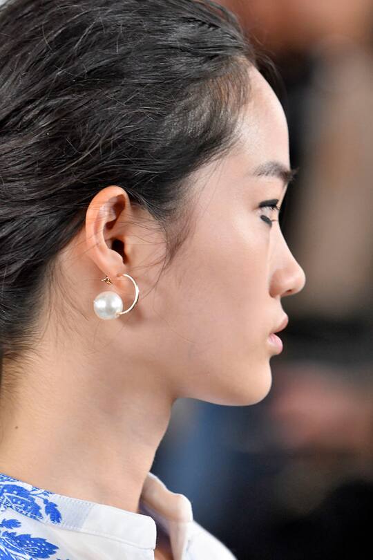 Schmuck gesehen auf den Catwalks der Fashion Week London im September 2017