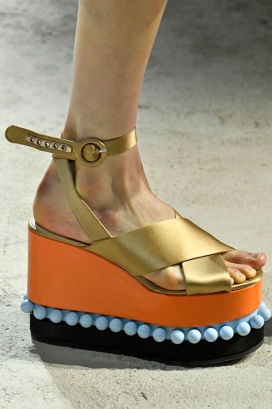 Schuhe gesehen auf den Catwalks an der Fashion Week London im September 2017