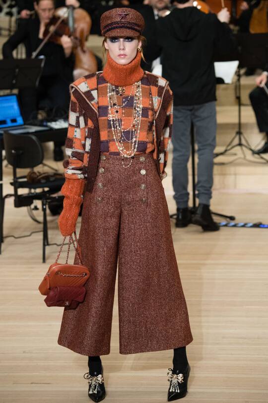 Runway-Bild der Métiers d'Art-Show 2017/2018 von Chanel