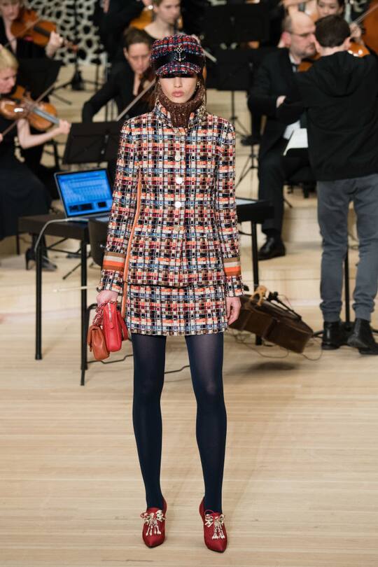 Runway-Bild der Métiers d'Art-Show 2017/2018 von Chanel