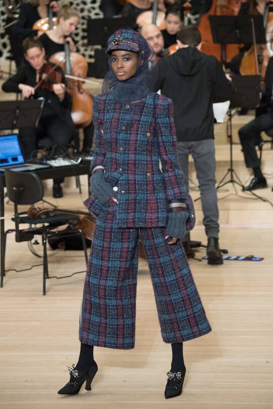 Runway-Bild der Métiers d'Art-Show 2017/2018 von Chanel