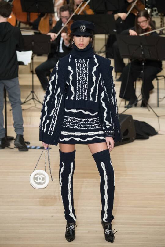 Runway-Bild der Métiers d'Art-Show 2017/2018 von Chanel