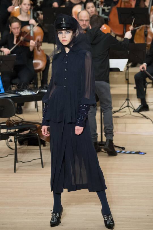 Runway-Bild der Métiers d'Art-Show 2017/2018 von Chanel