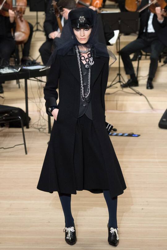 Runway-Bild der Métiers d'Art-Show 2017/2018 von Chanel