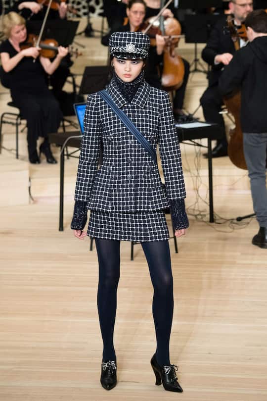 Runway-Bild der Métiers d'Art-Show 2017/2018 von Chanel