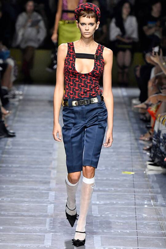 MILAN, ITALY - SEPTEMBER 20: Kaia Gerber walks the runway at the Prada Ready to Wear fashion show during Milan Fashion Week Spring/Summer 2019 on September 20, 2018 in Milan, Italy. (Photo by Victor VIRGILE/Gamma-Rapho via Getty Images)