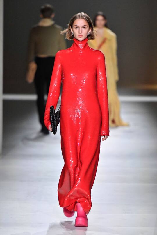MILAN, ITALY - FEBRUARY 22: A model walks the runway during the Bottega Veneta fashion show as part of Milan Fashion Week Fall/Winter 2020-2021 on February 22, 2020 in Milan, Italy. (Photo by Victor VIRGILE/Gamma-Rapho via Getty Images)