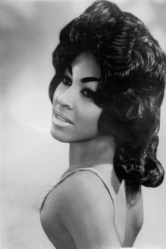 Tina Turner entdeckte früh ihre Liebe zur Musik.