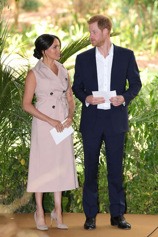 JOHANNESBURG, SOUTH AFRICA - OCTOBER 02: Meghan, Duchess of Sussex and Prince Harry, Duke of Sussex attend a reception to celebrate the UK and South Africaâs important business and investment relationship at the High Commissionerâs Residence during their royal tour of South Africa on October 02, 2019 in Johannesburg, South Africa. (Photo by Karwai Tang/WireImage)