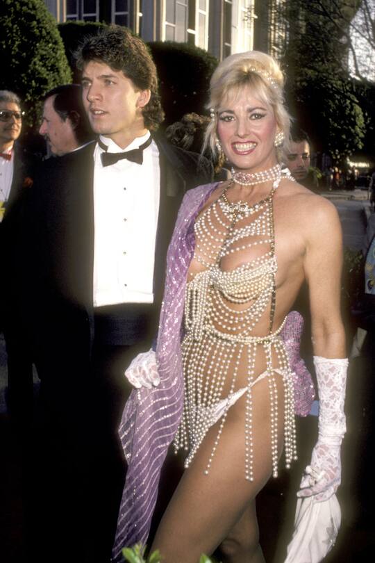 Die 13 skandalösesten Oscar-Outfits aller Zeiten