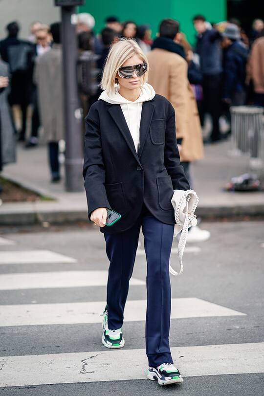 Schwarz und Dunkelblau