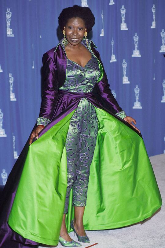 Die 13 skandalösesten Oscar-Outfits aller Zeiten