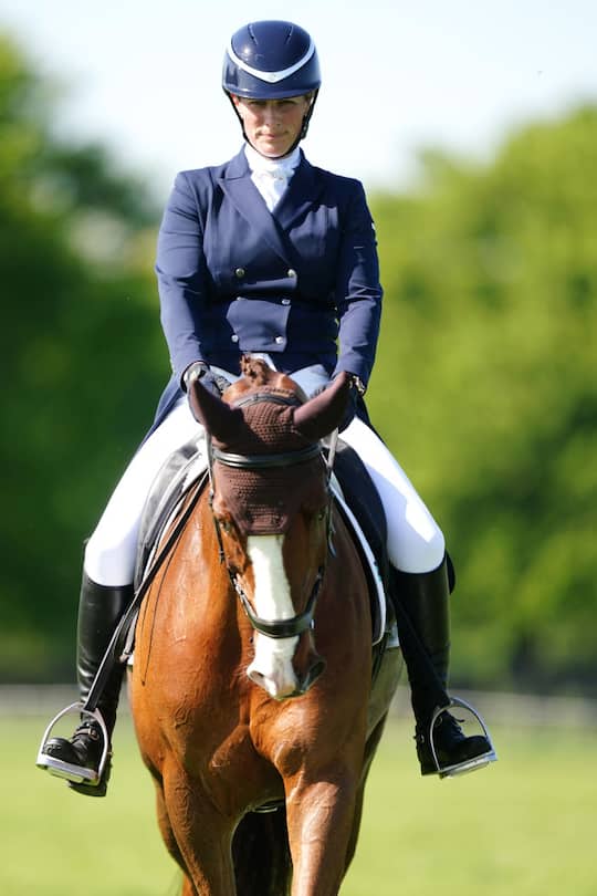 Zara Tindall hat ihre Leidenschaft für den Reitsport von ihrer Mutter Prinzessin Anne geerbt.