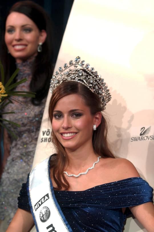 Nadine Vinzens Miss Schweiz 2002