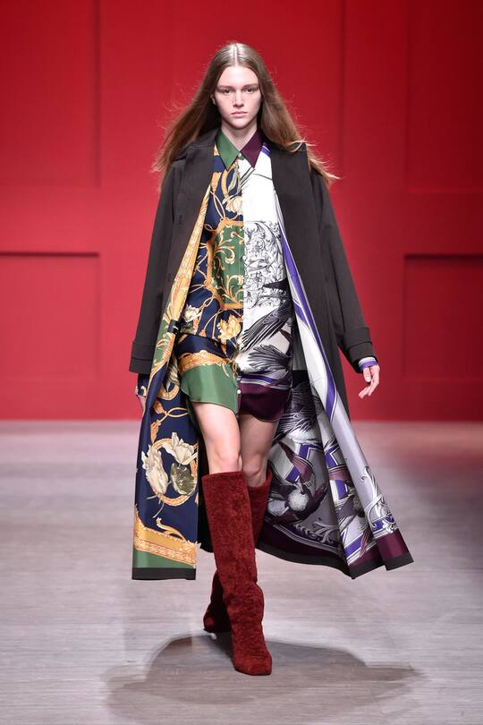 Scarf Print Runway