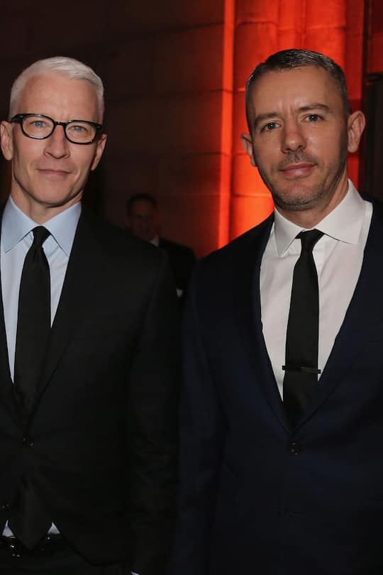 NEW YORK, NY - MARCH 10: Honoree Anderson Cooper and Benjamin Maisani attend The 2018 Windward School Benefit at Cipriani 42nd Street on March 10, 2018 in New York City. The Windward School specializes in educating students with dyslexia and language-based learning disabilities. (Photo by Al Pereira/Getty Images)