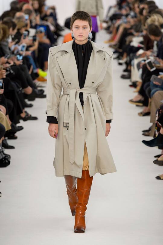 Balenciaga Spring Summer 2017 Paris Fashion Week