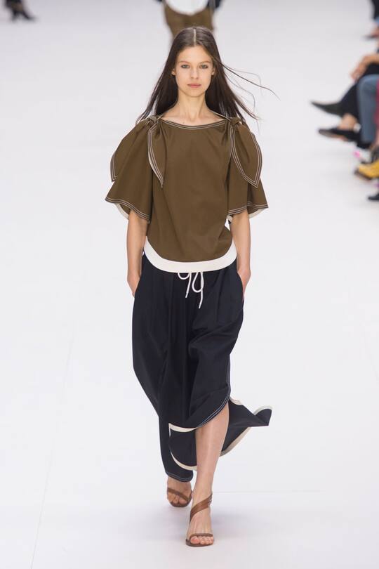 Chloé Spring Summer 2017 Paris Fashion Week