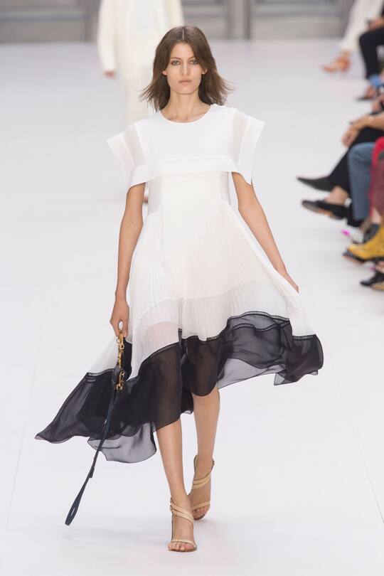Chloé Spring Summer 2017 Paris Fashion Week