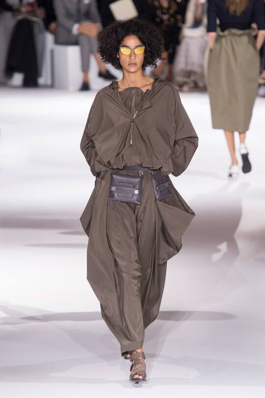 Stella McCartney Spring Summer 2017 Paris Fashion Week