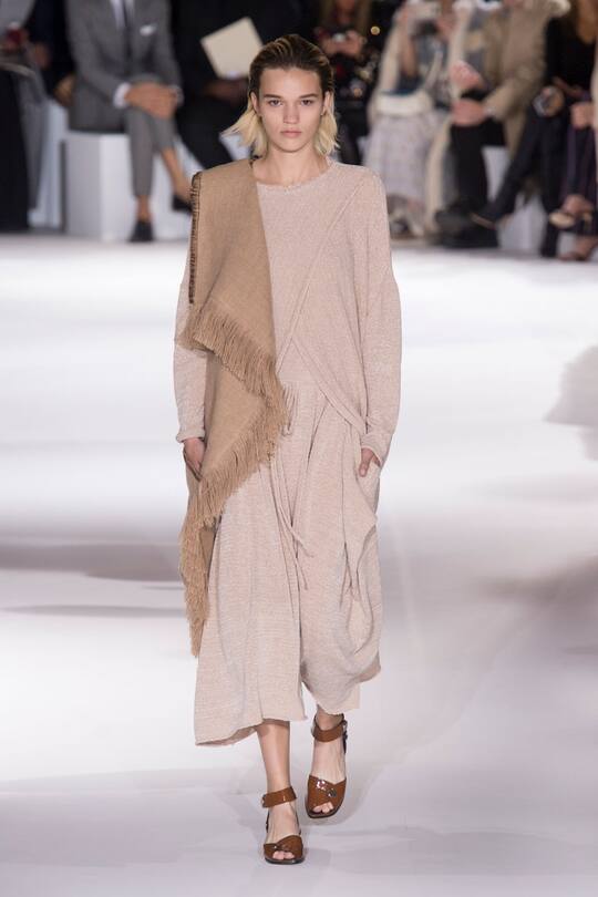 Stella McCartney Spring Summer 2017 Paris Fashion Week