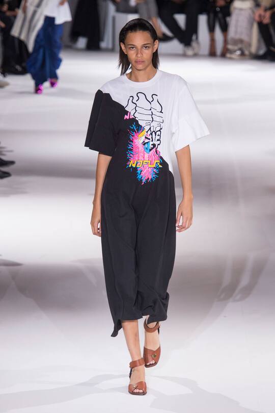 Stella McCartney Spring Summer 2017 Paris Fashion Week