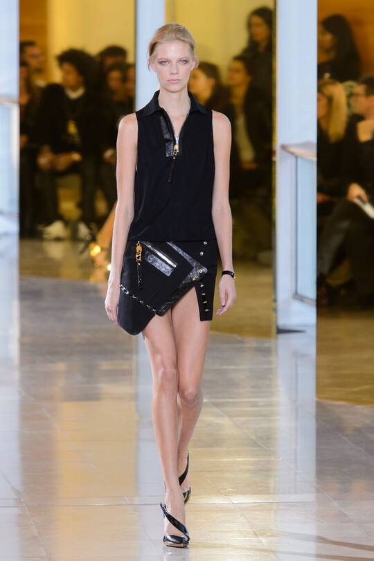 PFW Anthony Vaccarello